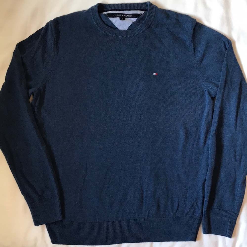 Tommy Hilfiger soft denim blue cotton/acrylic crew neck sweater EUC